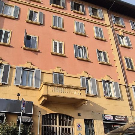 Loft Urbano: Confort E Cozy Milano Esterno foto